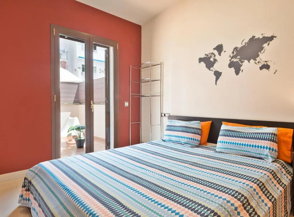 Villa Tassis, acogedora villa con 5 apartamentos, piscina al aire libre con capacidad para grupos- Pet Friendly by GLOBALSITGES Spagna