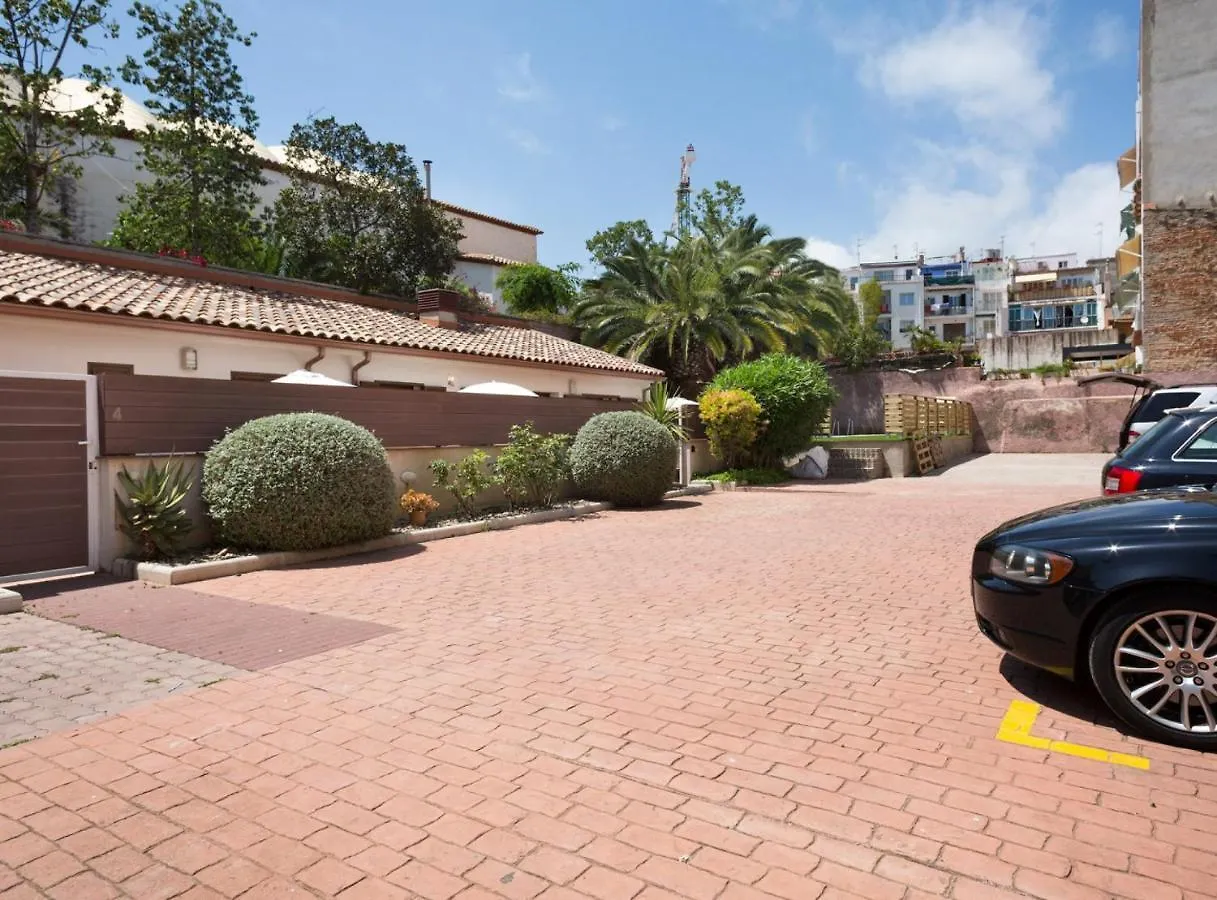 Villa Tassis, Acogedora Villa Con 5 Apartamentos, Piscina Al Aire Libre Con Capacidad Para Grupos- Pet Friendly By GlobalΣίτζες Ισπανία