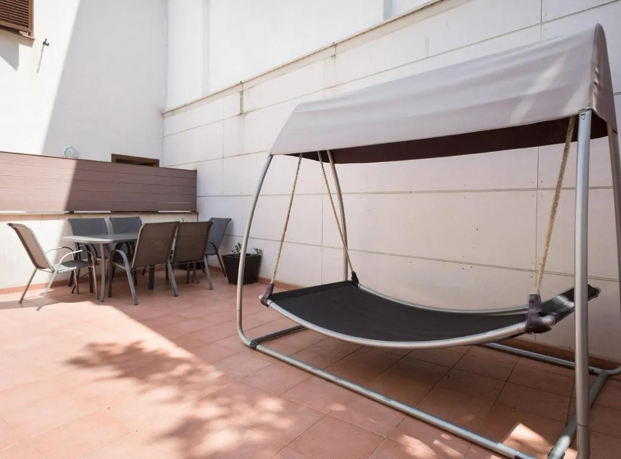 Villa Tassis, Acogedora Villa Con 5 Apartamentos, Piscina Al Aire Libre Con Capacidad Para Grupos- Pet Friendly By Globalsitges 0*, Sitges