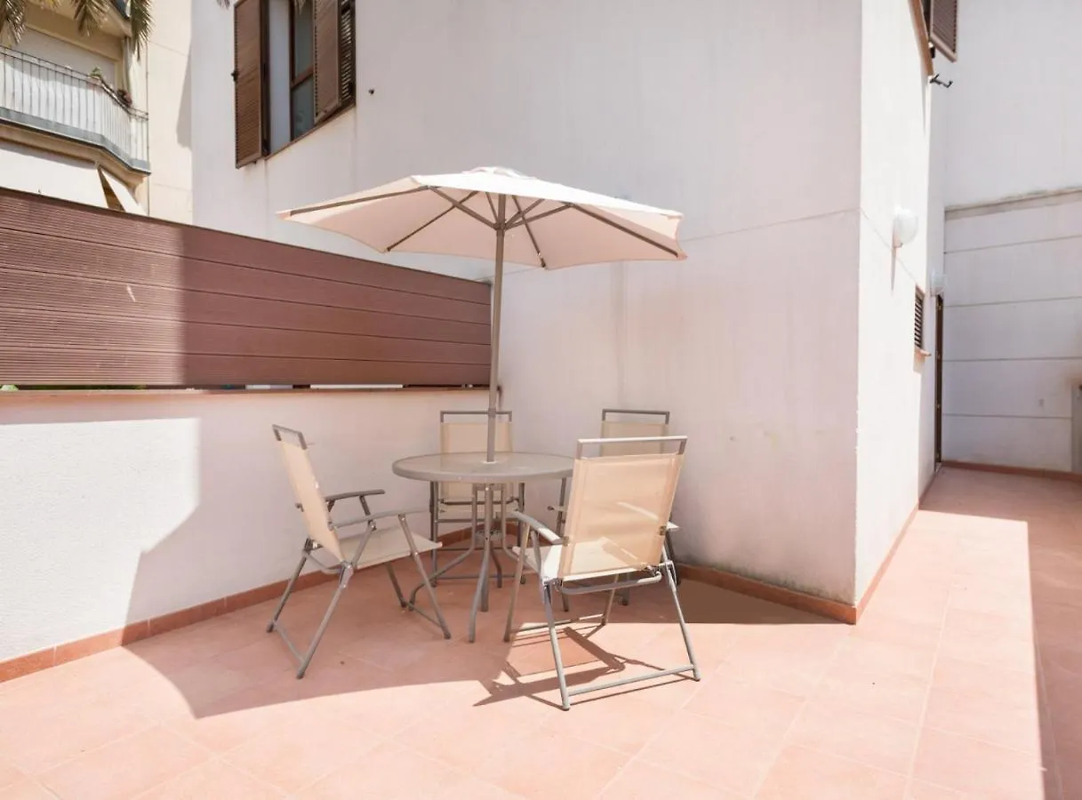 Villa Tassis, Acogedora Villa Con 5 Apartamentos, Piscina Al Aire Libre Con Capacidad Para Grupos- Pet Friendly By Globalsitges Spanje